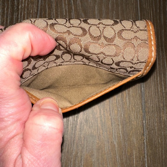 Vintage Coach monogram card holder LIKE NEW - Picture 3 of 4